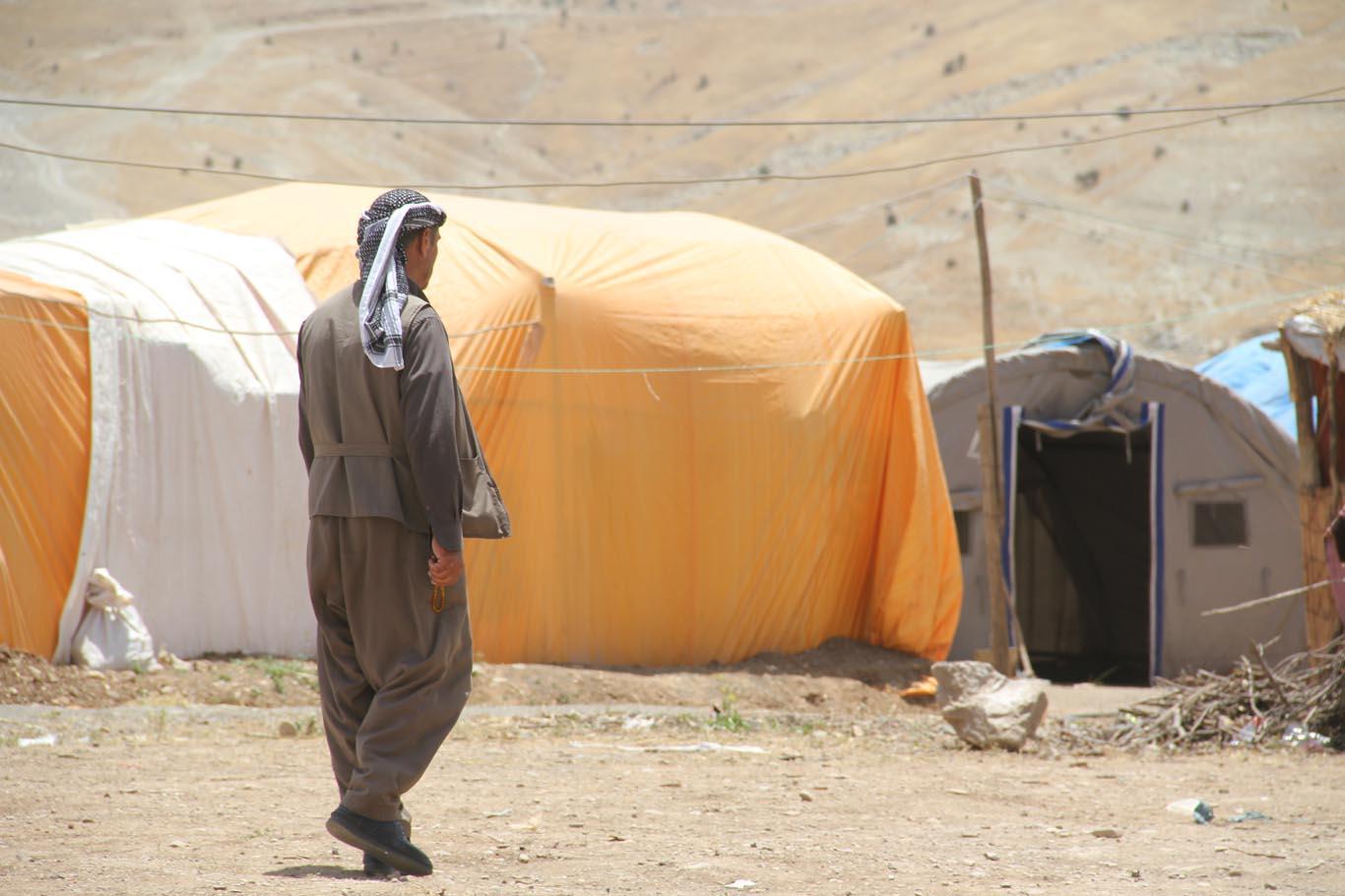Çadırlarda yaşayan Şırnaklılar: Belediye bizimle dalga geçiyor